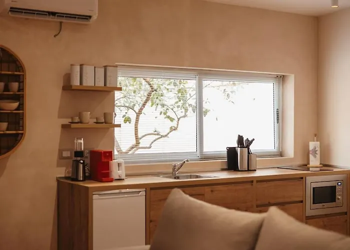 Garden By Holistay *