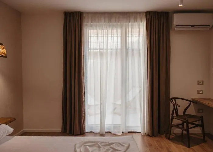 Garden By Holistay Apartman Tirana